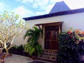 Magnifique villa balinaise ind. avec piscine